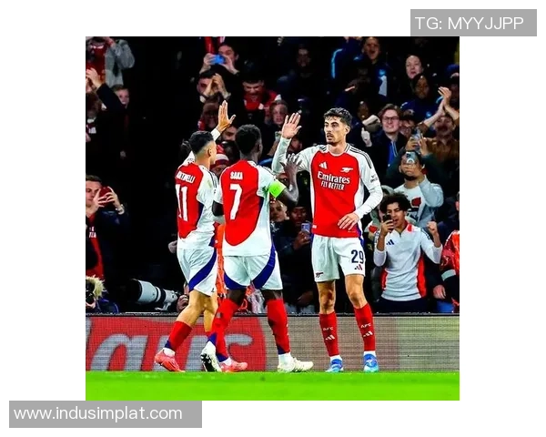 世界杯激战马竞与阿森纳平局补时进球引发争议判罚全场沸腾