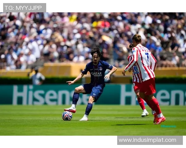 欧冠激战马竞与巴黎圣日耳曼战平争议判罚引发全场热议