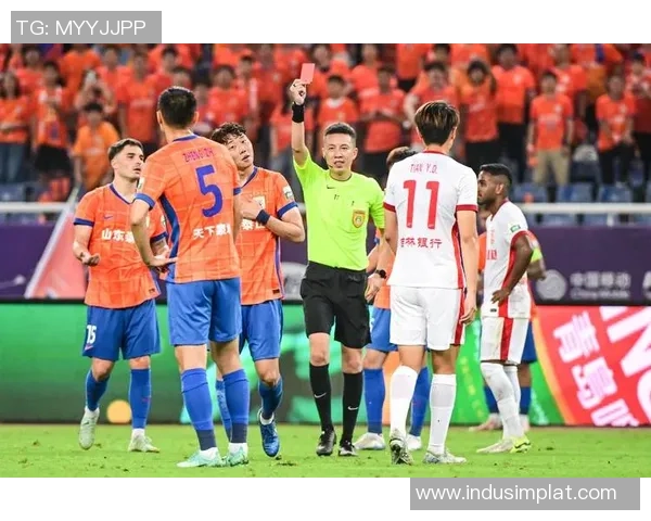 中超激战里昂大胜马竞红牌事件引发全场热议赛后分析 中超激战里昂大胜马竞红牌事件引发全场热议赛后分析