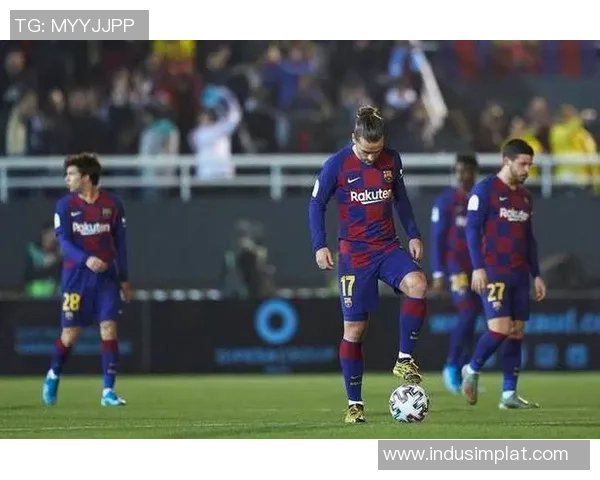 欧冠激战：那不勒斯逆转巴萨6-2全场沸腾数据解析精彩纷呈