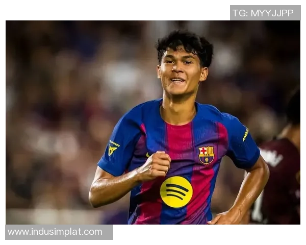 英超激战巴萨与莱比锡握手言和红牌事件引发全场热议与转会传闻