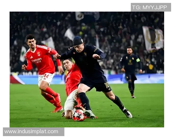 西甲惊现冷门利物浦3-0战胜曼城补时进球点燃全场激情 西甲惊现冷门利物浦3-0战胜曼城补时进球点燃全场激情