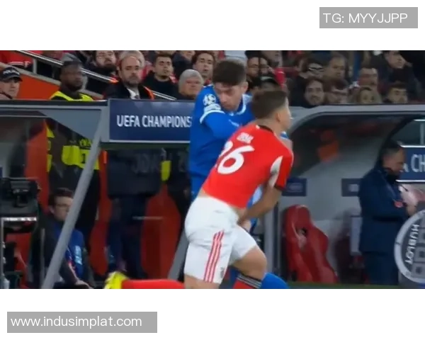 足总杯激战热刺与本菲卡互交白卷绝杀瞬间引发全场热烈反响 足总杯激战热刺与本菲卡互交白卷绝杀瞬间引发全场热烈反响